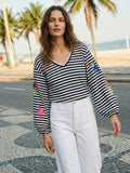 Claudia - Camiseta Marinero con Bordados Tropicales