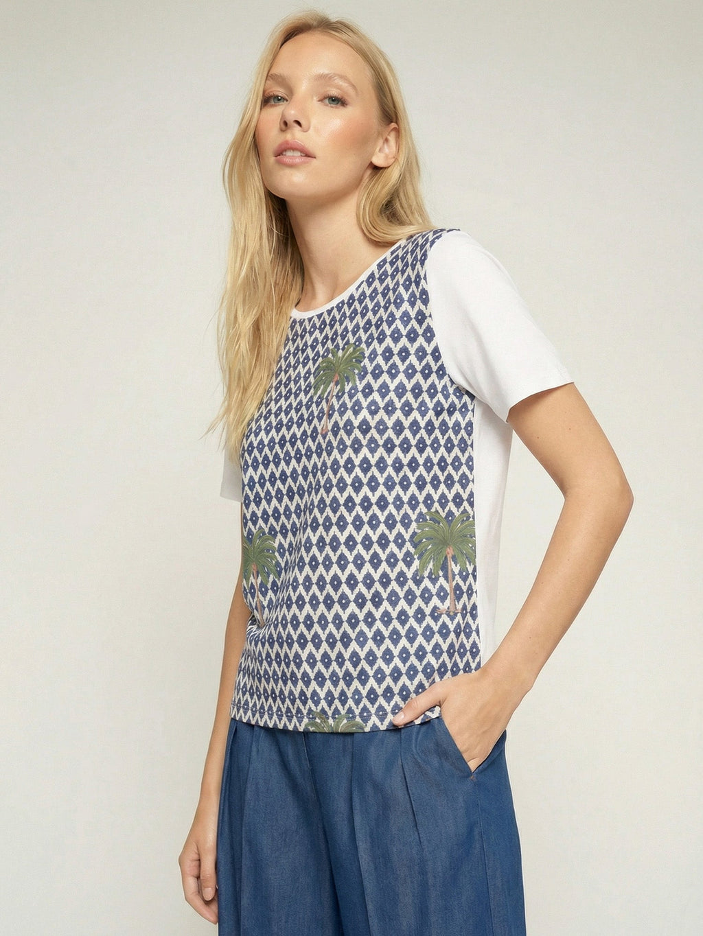 Elena - Camiseta palmeras