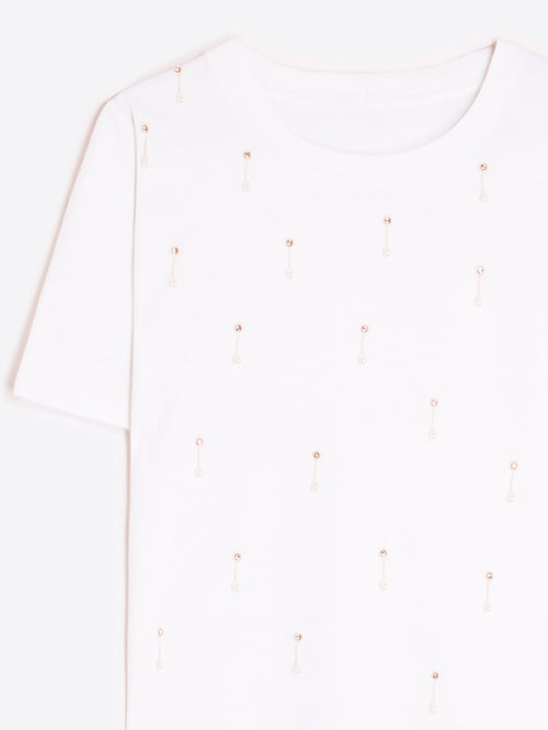 WHITE EMBELLISHED T-SHIRT