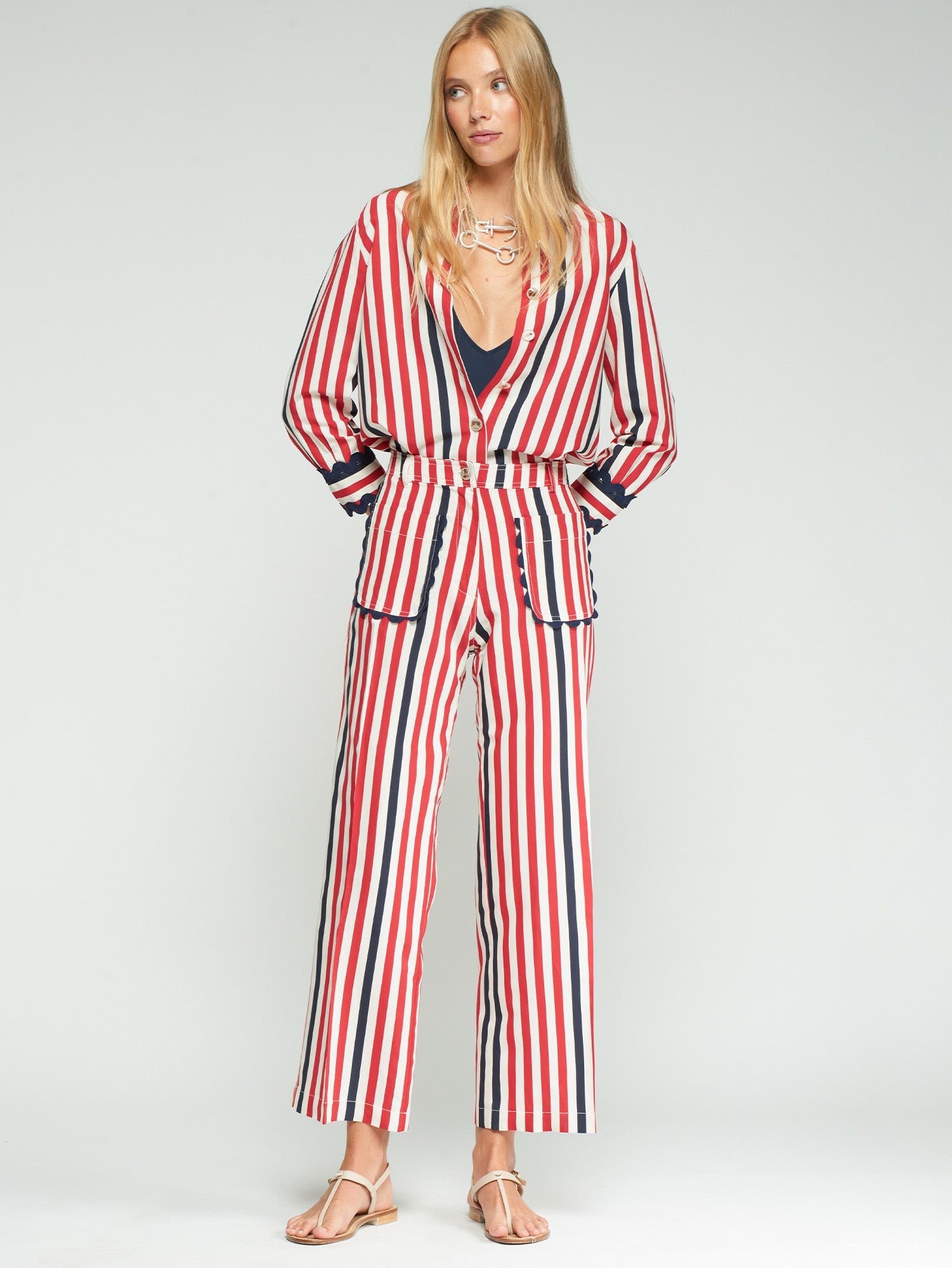 Olivia - Pantalón a Rayas Rojo Marino con Bolsillos