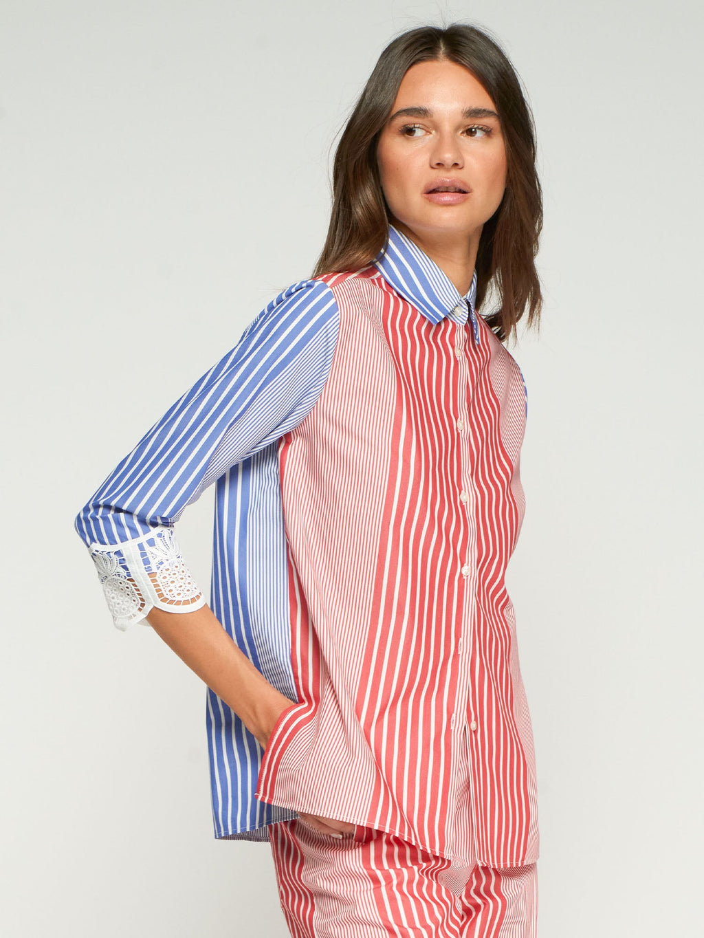 CAMISA RAYAS ROJAS Y AZULES