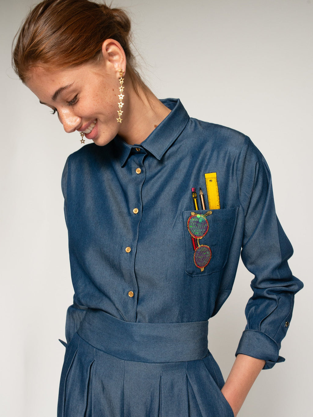 CAMISA DENIM BOLSILLO BORDADO