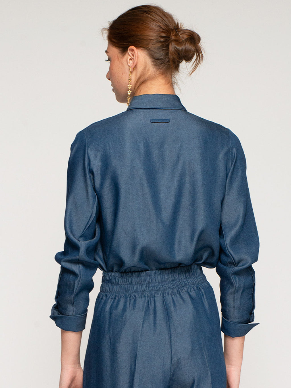 CAMISA DENIM BOLSILLO BORDADO