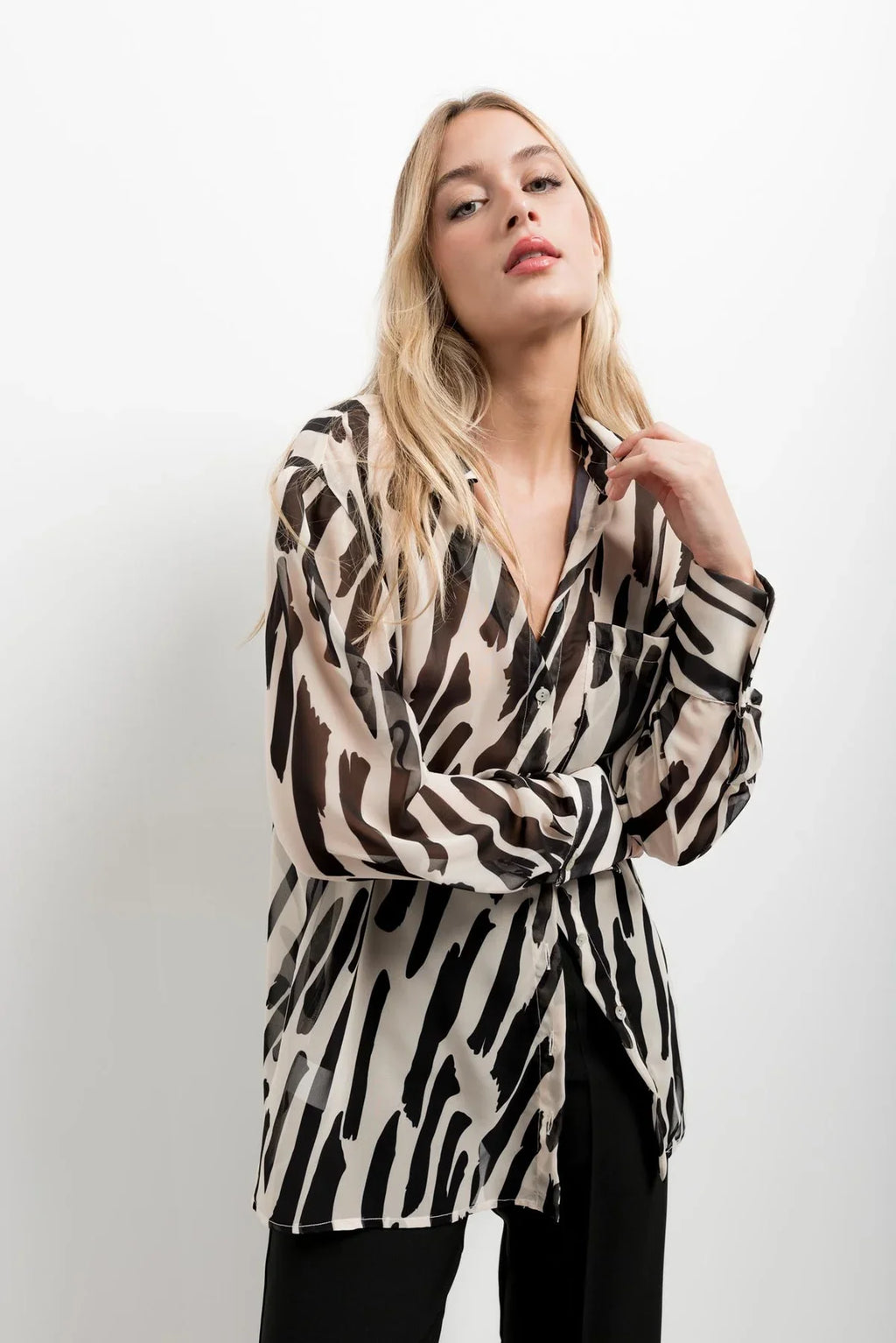 Blusa con caída etérea y frescura veraniega
