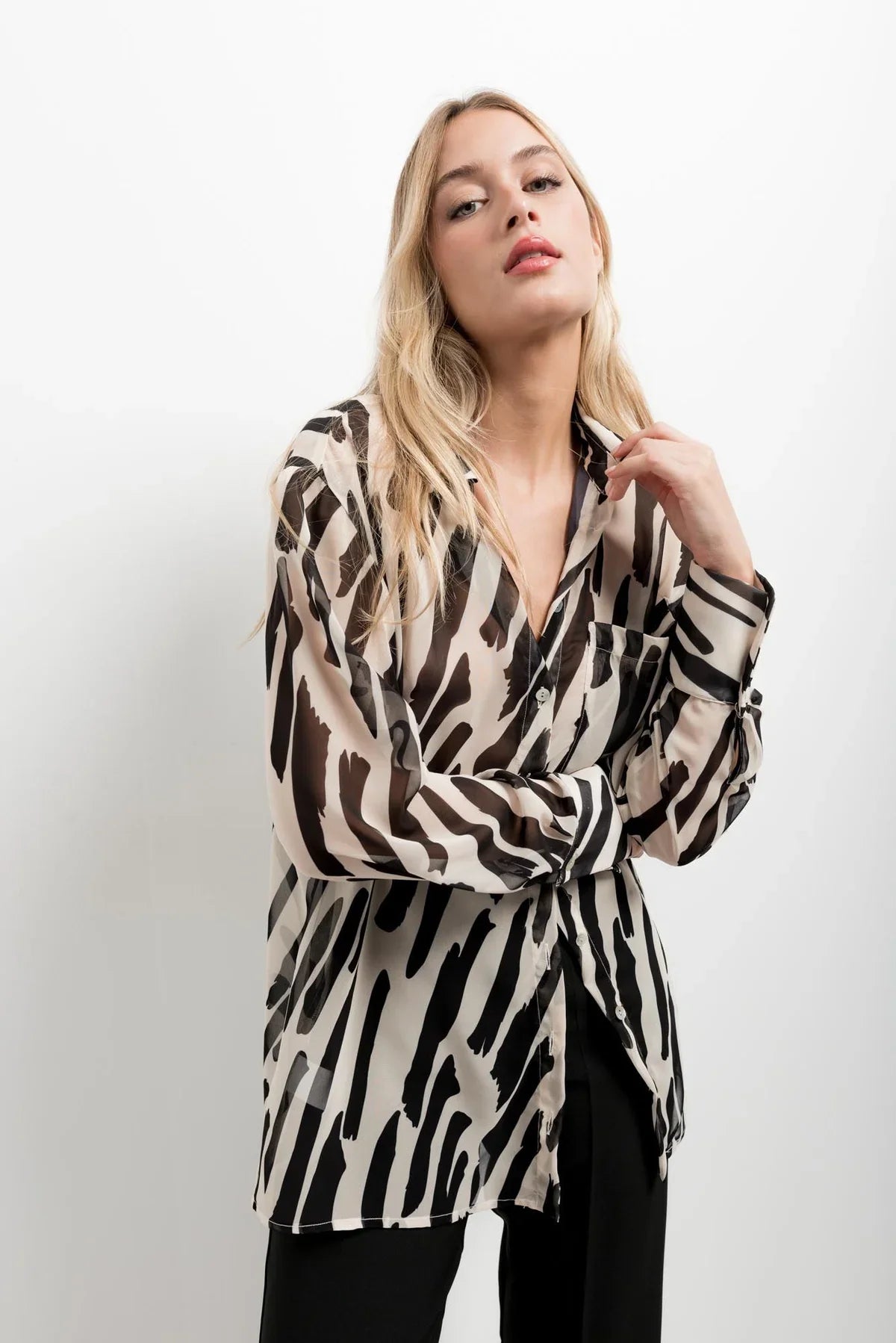 Blusa con caída etérea y frescura veraniega