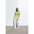 Blusa con Nudo Frontal